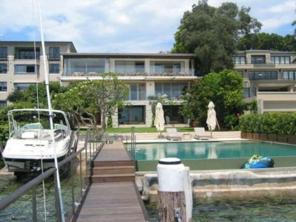 Waterfront house at 9 Coolong Road, Vaucluse in Sydney, NSW rented by US actor DiCaprio while in Australia filming movie The Great Gatsby. Pic RP Data.
