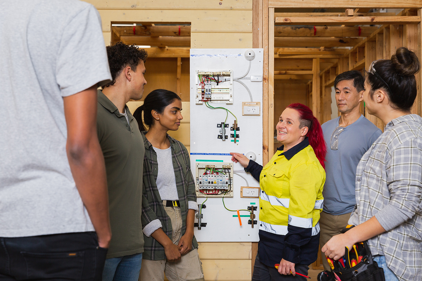 TAFE半工半读，也能逆袭移民澳洲！最低65分拿PR！