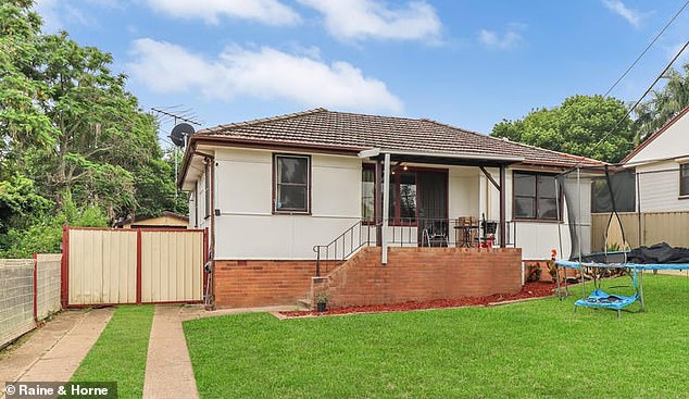 悉尼的房价中位数为 141.4 万澳元，年增长率为 10.7%，对于那些想住在悉尼的人来说，选择较少。但位于该市外西区的 Tregear（如图）的房价中位数更实惠，为 688,442 美元