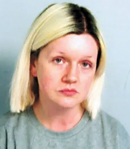 恐怖女儿杀害父母  寓所内藏尸4年