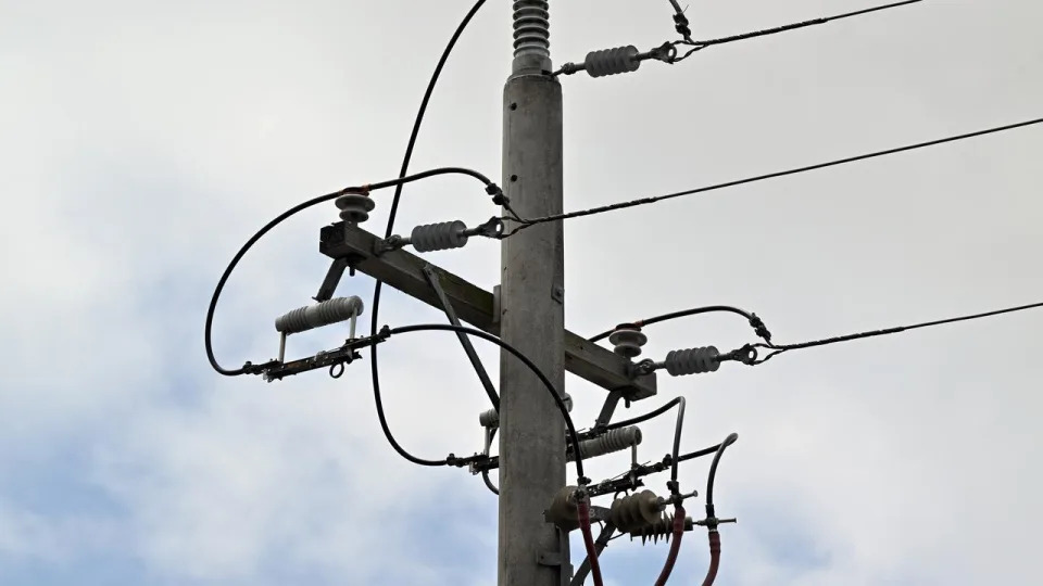 power cables 