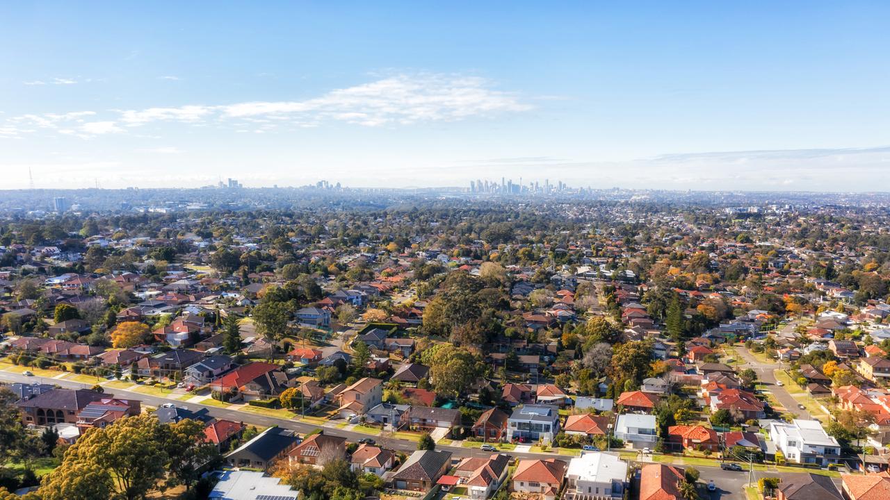 一些专家也对住房养老金计划提出了警告。图片来源：iStock