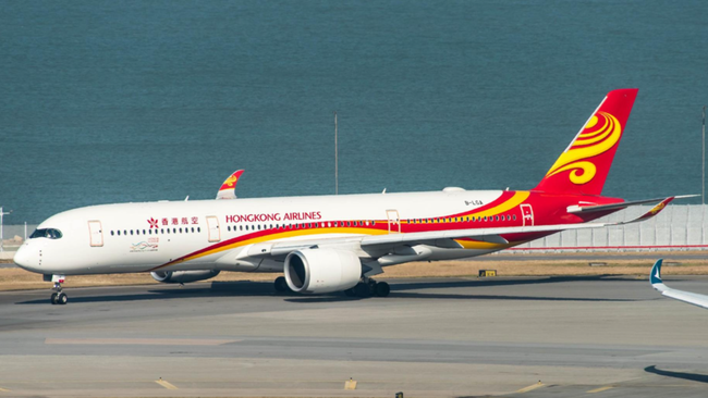 悉尼机场有香港航空的每日直飞航班。