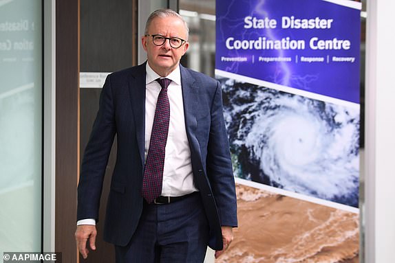 Prime Minister Anthony Albanese arrives to a press conference at the Kedron State Emergency headquaters in Brisbane, Wednesday, March 5, 2025. (AAP Image/Jono Searle) NO ARCHIVING