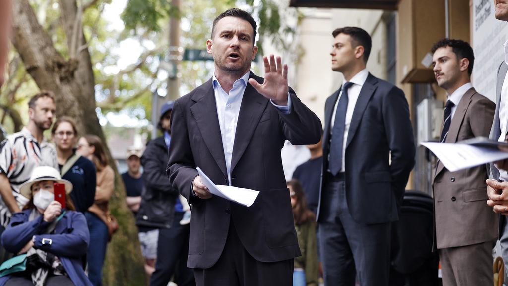 Hot Auction in Surry Hills