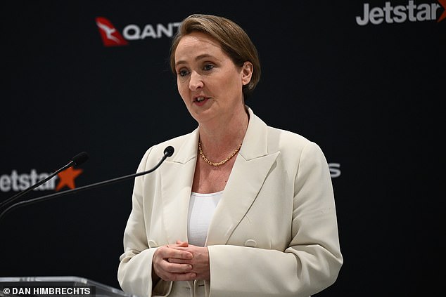 澳航集团首席执行官 Vanessa Hudson（如图）表示，捷星亚洲的供应商成本上涨了“高达 200％”