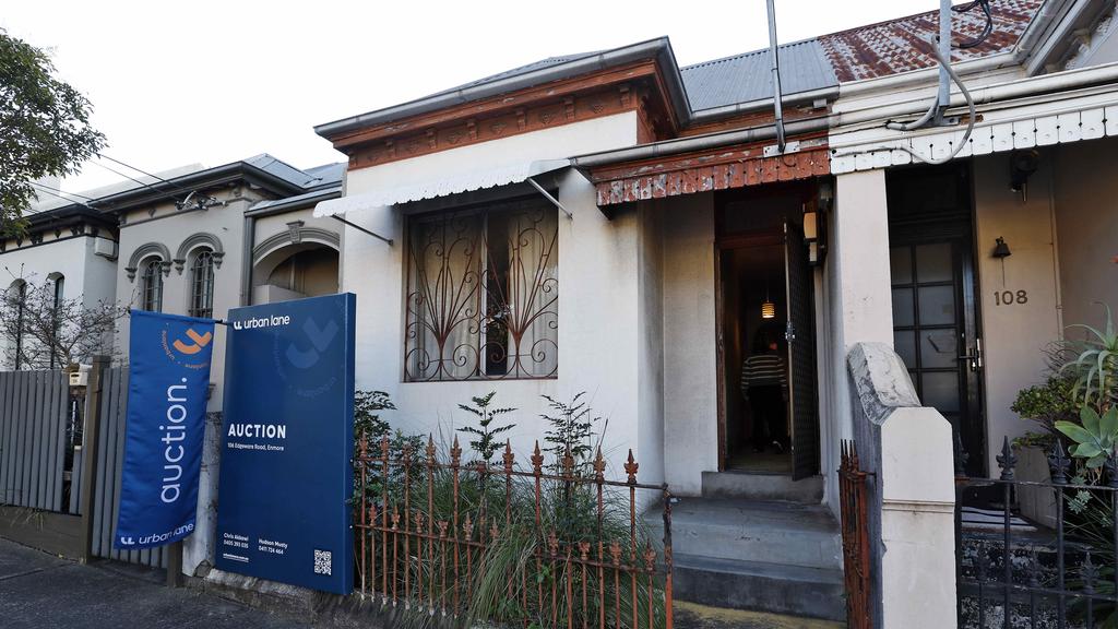 Derelict house auction Enmore