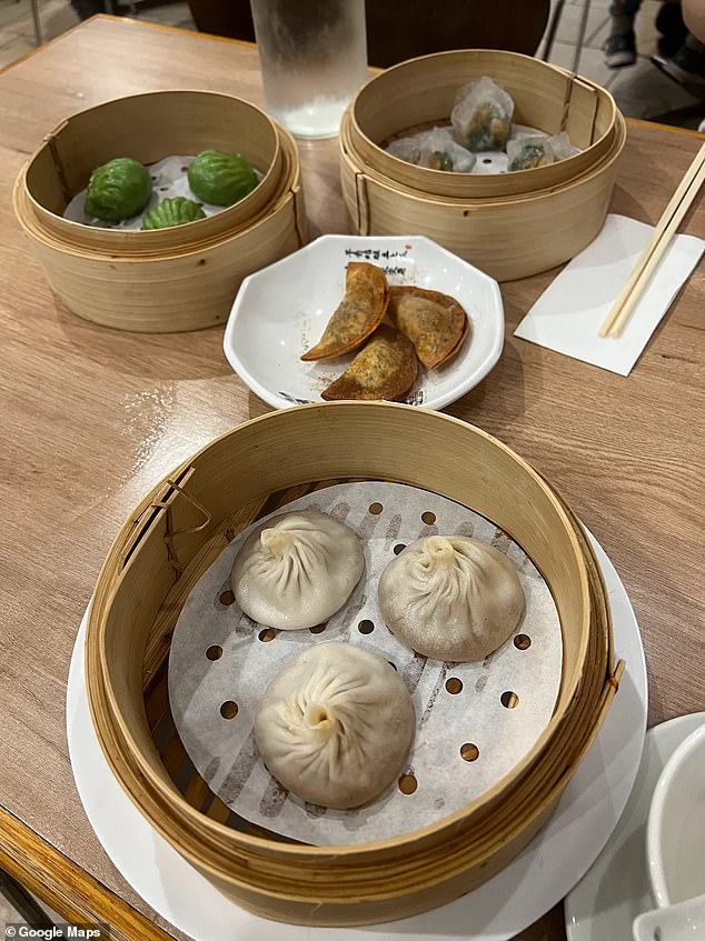 下北岸一家深受顾客喜爱的饺子店宣布将于本月底关门，令忠实顾客们震惊。