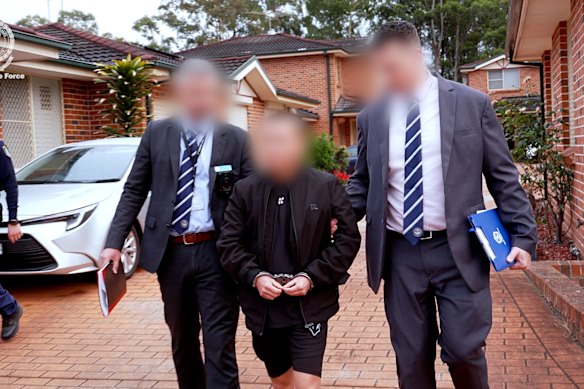 据称是“阁楼”犯罪集团成员的Leo Vo于周三被捕。