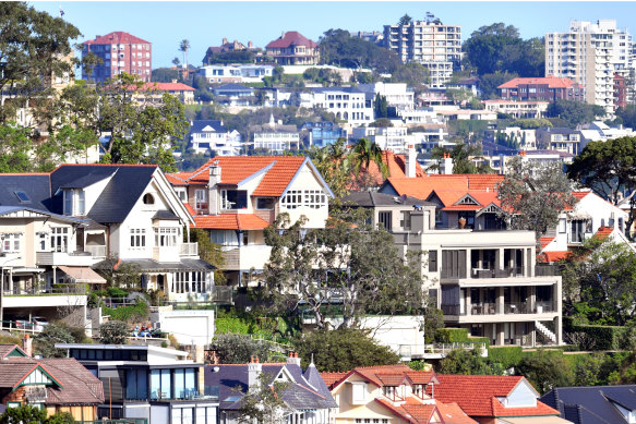 How the other quarter lives: Mosman residents tend not to struggle to cover unexpected spending. 