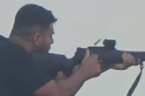 2025年12月14日,邦迪海滩枪击案的其中一名嫌疑枪手。