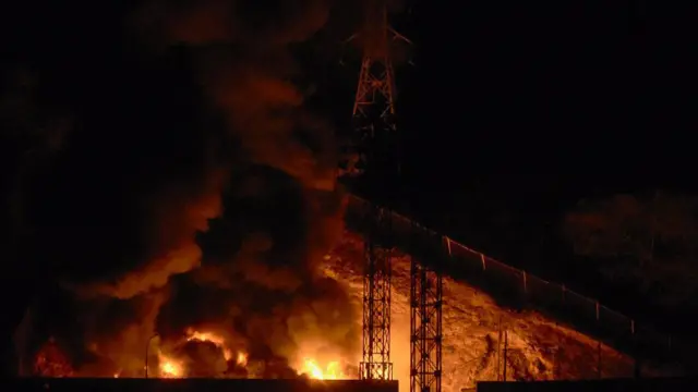 委内瑞拉最大的军事基地之一——提乌纳要塞（Fuerte Tiuna），在袭击中遭到打击 