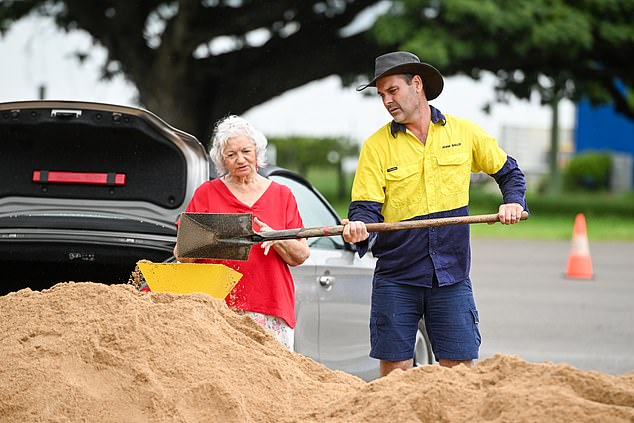 汤斯维尔位于科吉气旋的袭击区域内，预计该气旋将于周日登陆。
