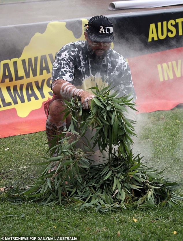 2026年1月26日 悉尼 NSWWWW.MATRIXNEWS.COM.AUCRED：MATRIXNEWS 为《每日邮报》澳大利亚版报道：海德公园入侵日抗议活动 今天，澳大利亚原住民及其支持者在海德公园举行抗议活动。