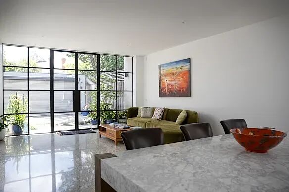 澳华女买下老房翻新，预算超支60％！“直接盖新房容易多了”（组图） - 2