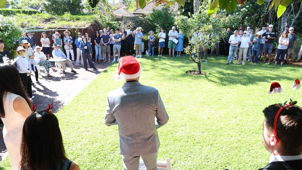 东林德菲尔德拍卖会